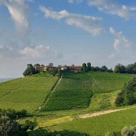 Tenuta Montanello B&B Castiglione Falletto Extérieur photo