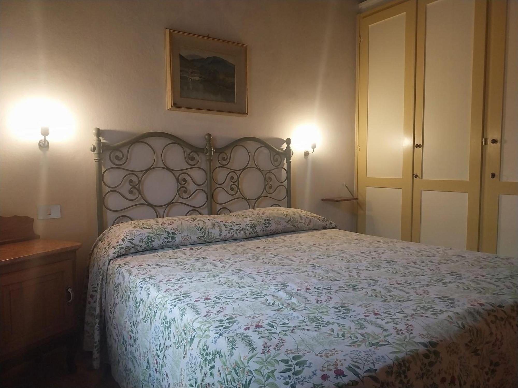 Tenuta Montanello B&B Castiglione Falletto Extérieur photo