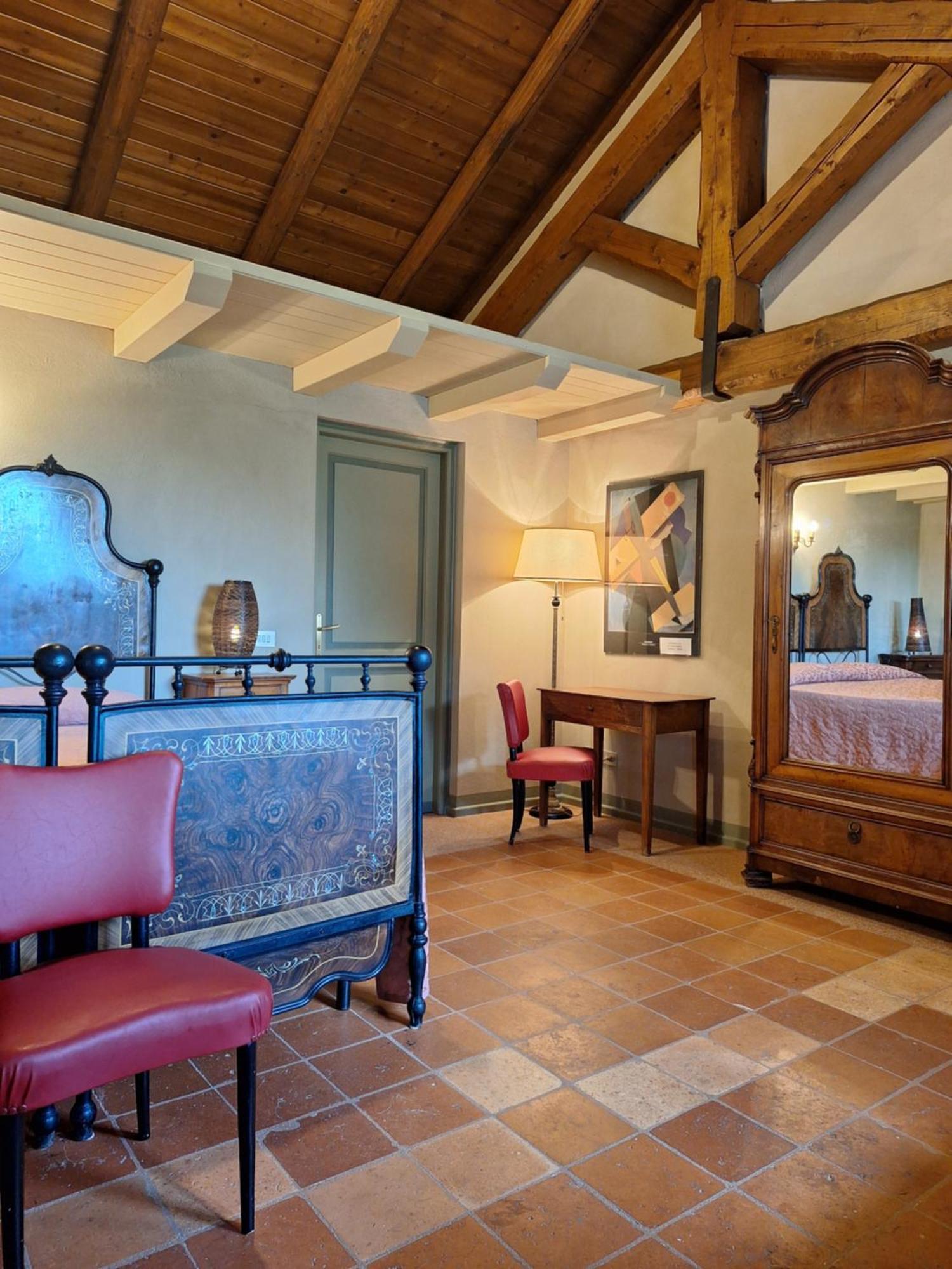 Tenuta Montanello B&B Castiglione Falletto Extérieur photo