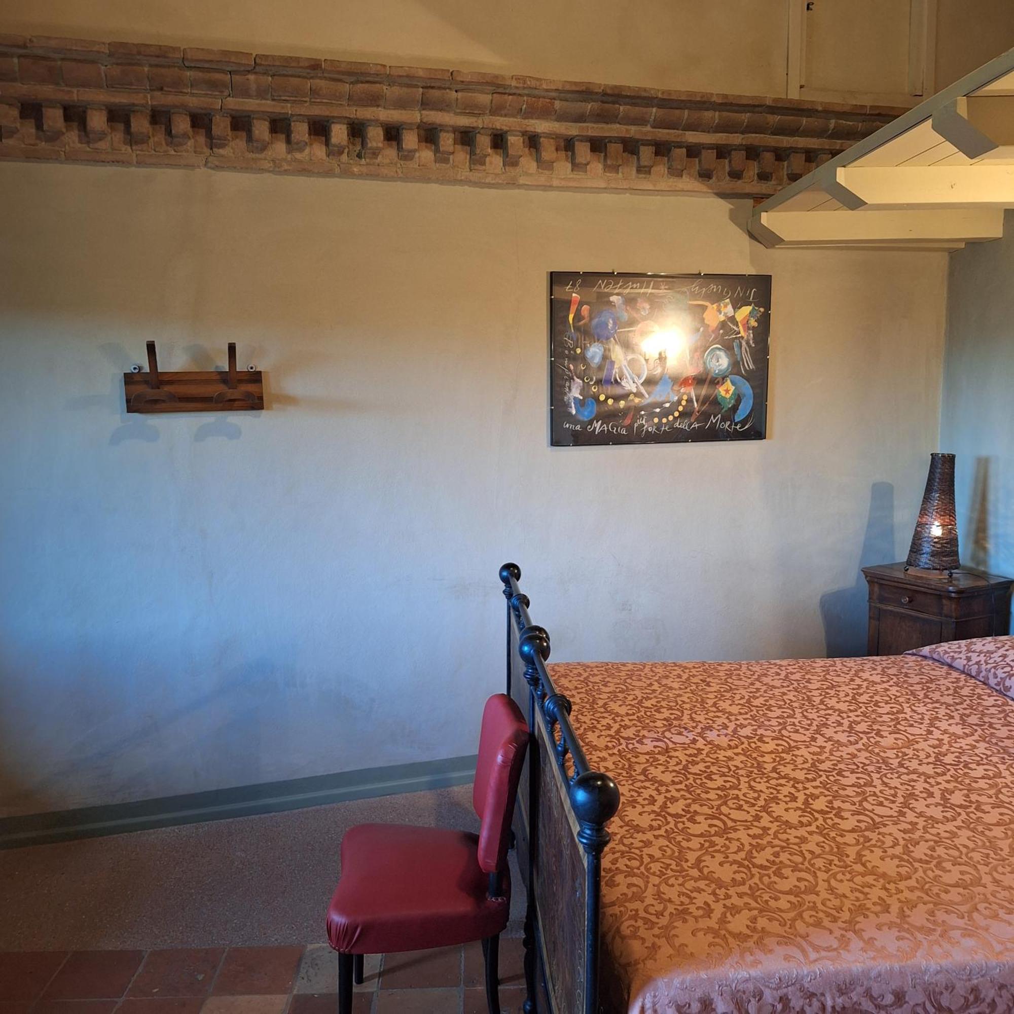 Tenuta Montanello B&B Castiglione Falletto Extérieur photo