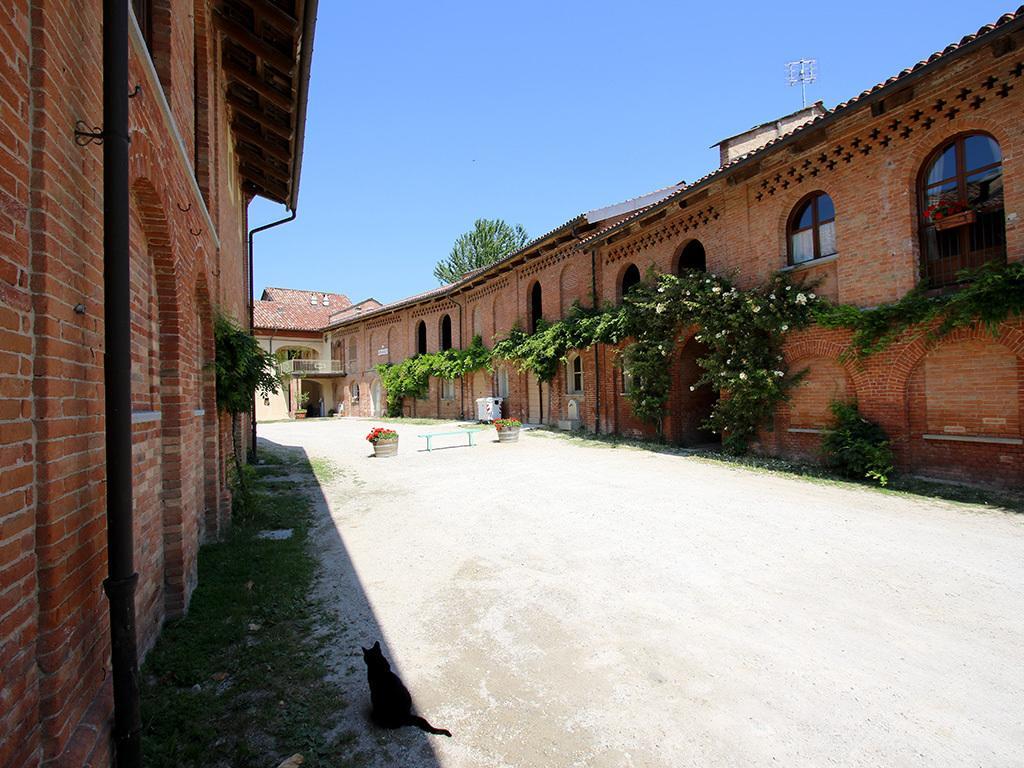 Tenuta Montanello B&B Castiglione Falletto Extérieur photo