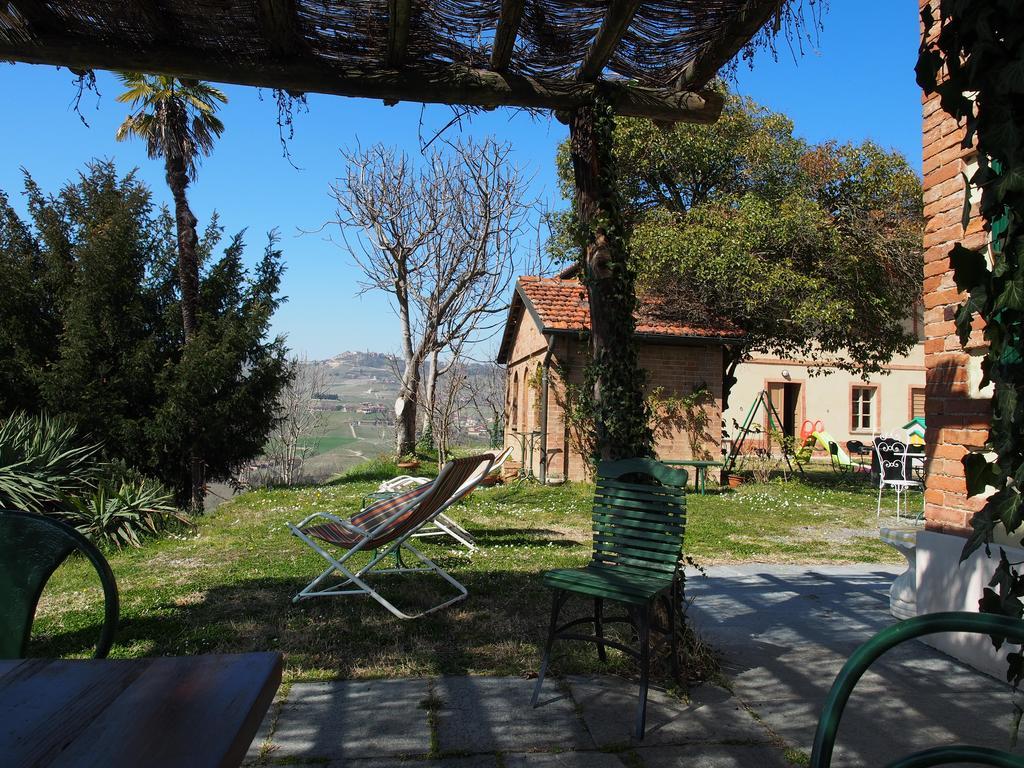 Tenuta Montanello B&B Castiglione Falletto Extérieur photo