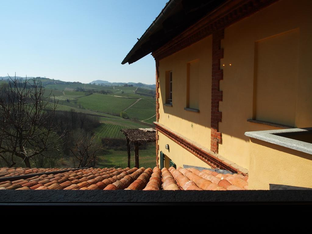 Tenuta Montanello B&B Castiglione Falletto Extérieur photo