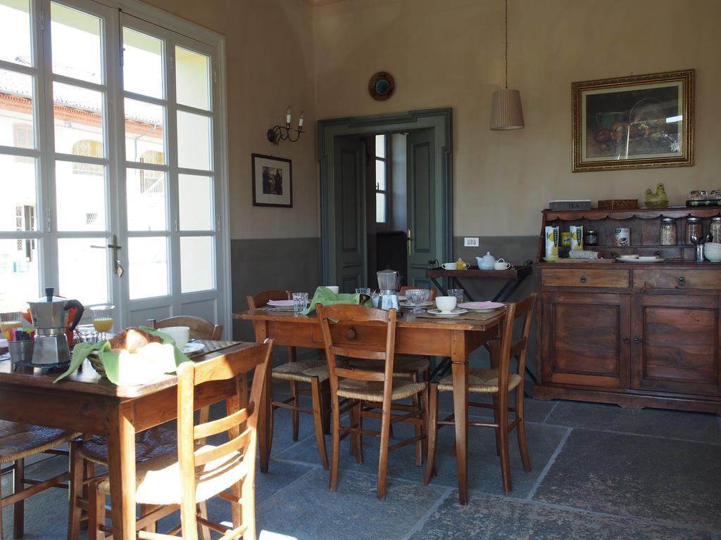 Tenuta Montanello B&B Castiglione Falletto Extérieur photo