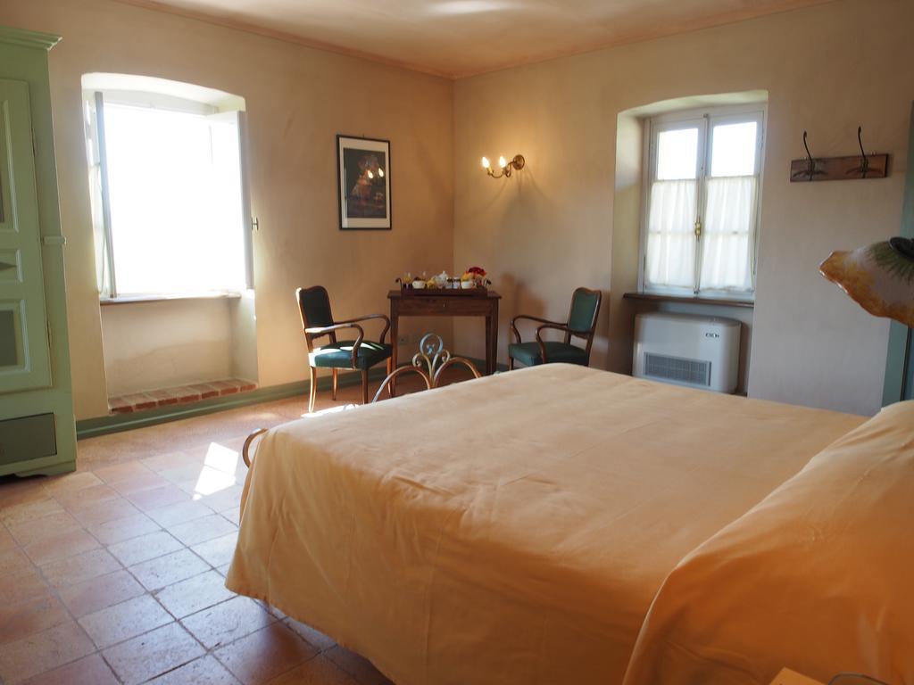 Tenuta Montanello B&B Castiglione Falletto Extérieur photo